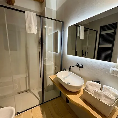 Portico 83 博洛尼亚