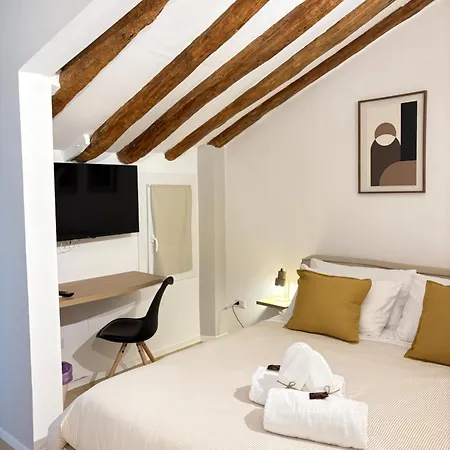 Portico 83 * בולוניה