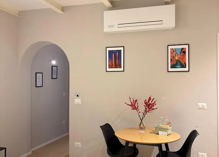 Portico 83 * בולוניה