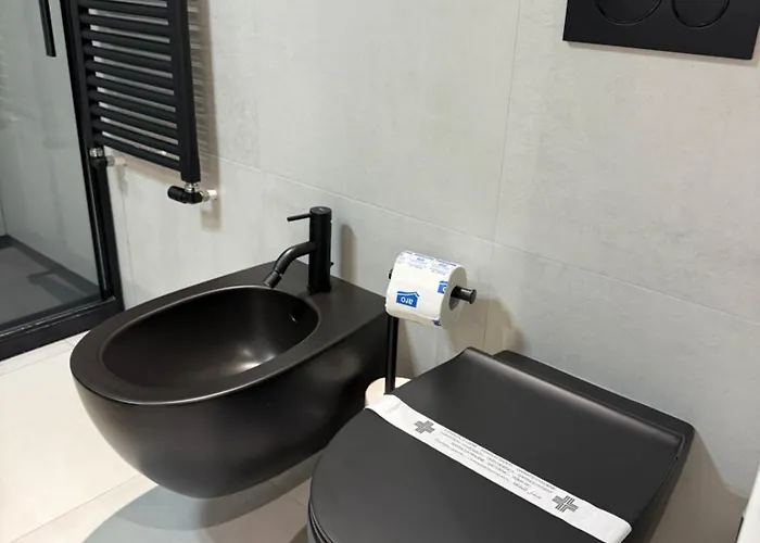 Portico 83 * בולוניה